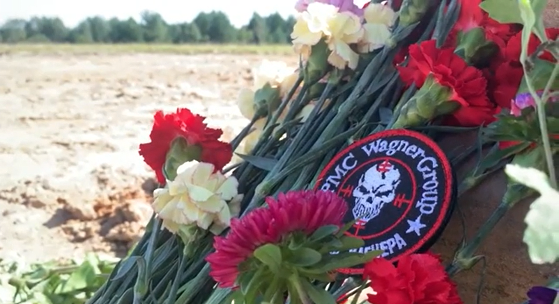 Štáb CNN natáčel na místě letecké nehody, kde zemřel i Jevgenij Prigožin