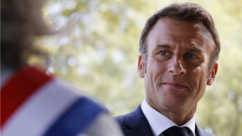 Macron: Pokud by Rusko prolomilo frontu, lze vyslat na Ukrajinu vojáky. Kyjev o to musí požádat