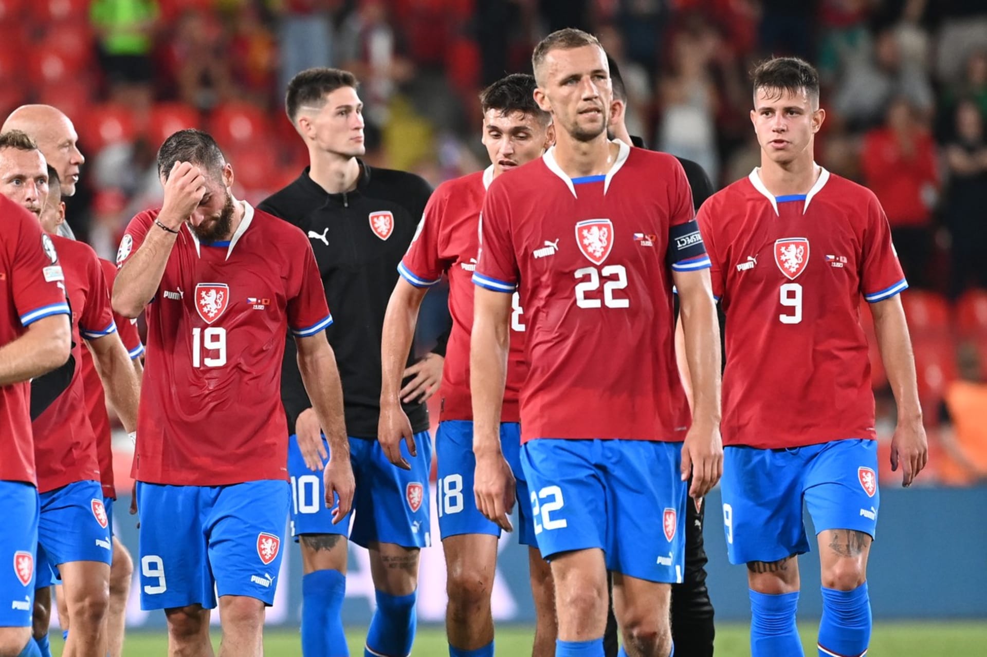 Zklamání z domácí ztráty s Albánií.