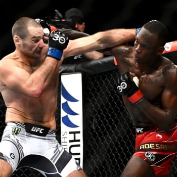 Zápas Israel Adesanya vs. Sean Strickland na UFC 293