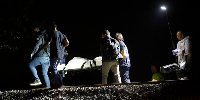 Čtyři lidé zahynuli u Barcelony při přecházení kolejí, srazil je vlak