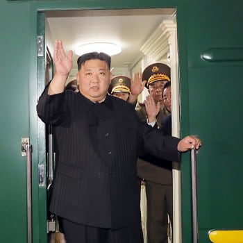 Vůdce KLDR Kim Čong-un dorazil obrněným vlakem do Ruska.