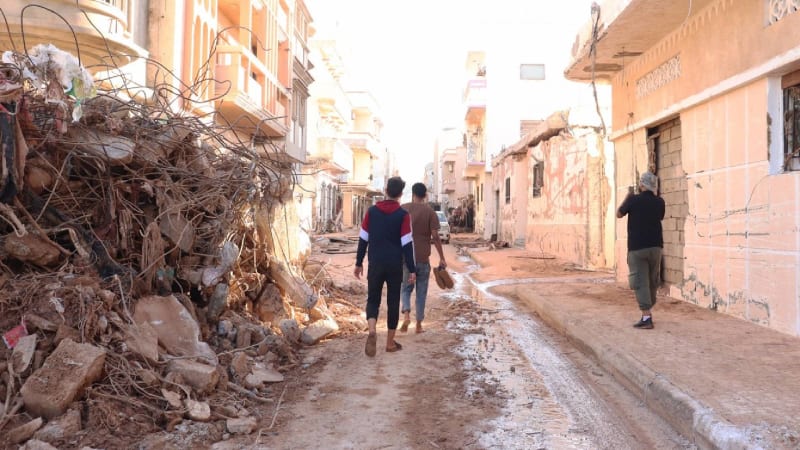 Zkáza v ulicích libyjského přístavního města Derna