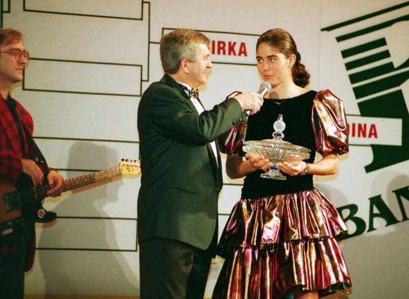 Jan Vala moderoval řadu prestižních akcí. Na snímku s tenistkou Sandrou Kleinovou a zpěvákem Miroslavem Žbirkou. 