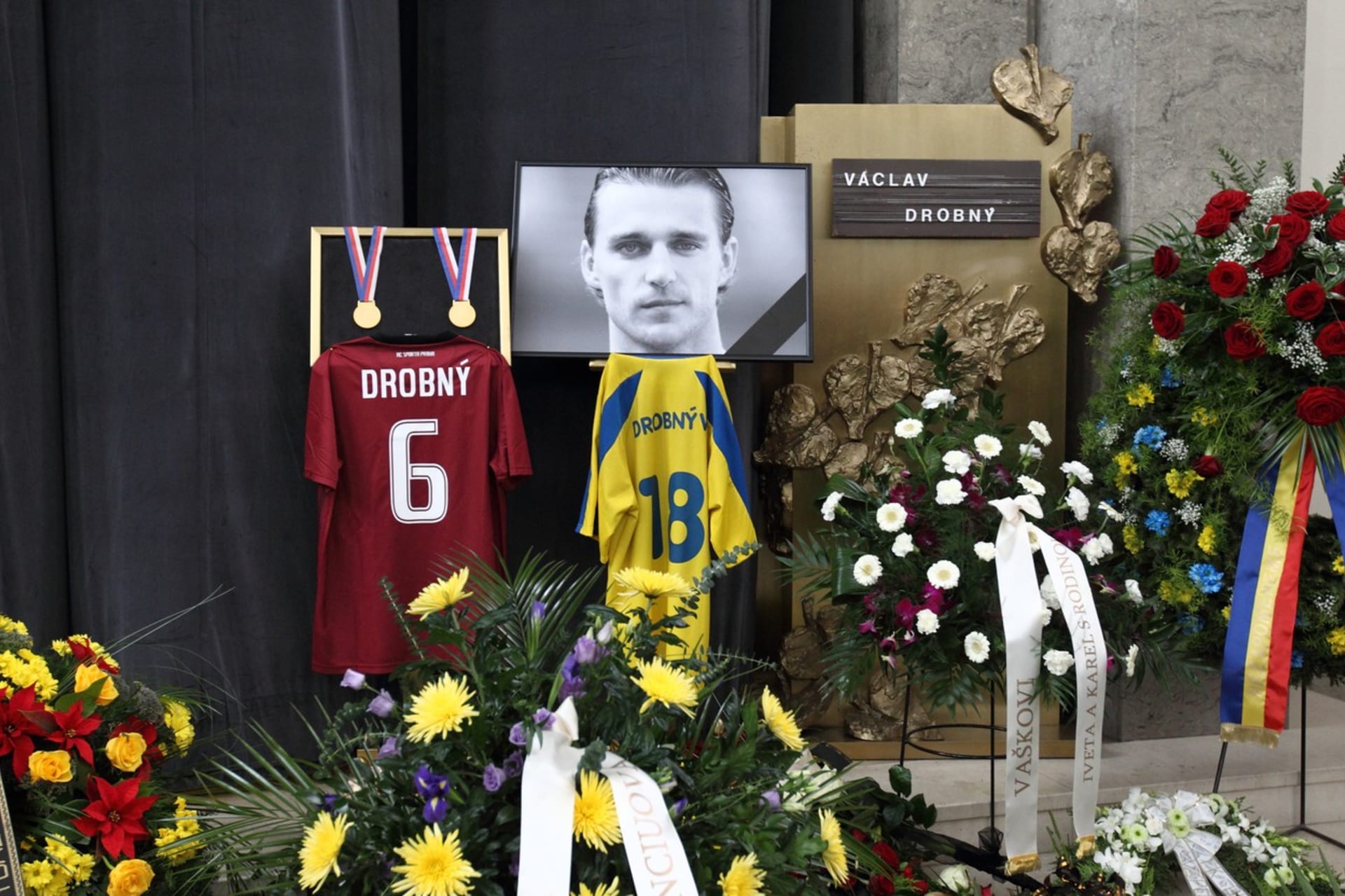 Pohřeb fotbalisty Václava Drobného