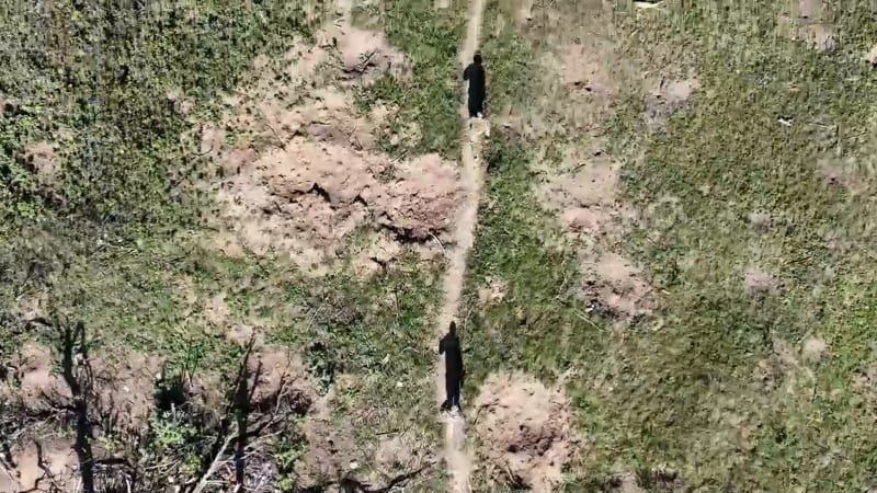 Rusové prchali před ukrajinskými drony.