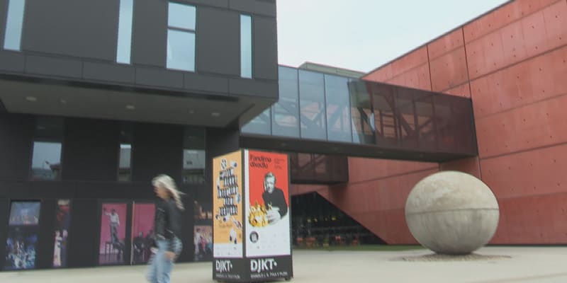 Neznámý pachatel vykradl šatnu polských hereček v rámci třicátého ročníku Mezinárodního festivalu Divadlo v Plzni