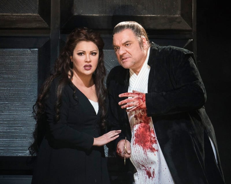 Anna Nětrebková v Lady Macbeth v londýnské opěře v roce 2018
