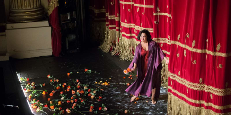 Anna Nětrebková v roli Lady Macbeth v Miláně