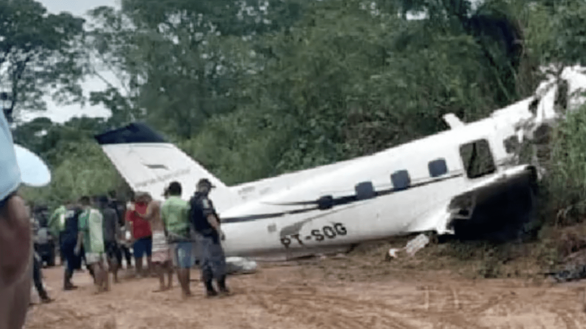 Při zřícení civilního letadla v brazilské Amazonii zemřelo 14 lidí