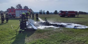 Drama u Vysokého Mýta: Zřícené letadlo zachvátily plameny, pilota zachránil kolemjedoucí řidič