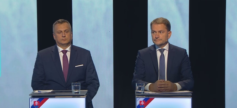 Zleva: Andrej Danko (SNS) a Igor Matovič (OANO) v první předvolební debatě na Slovensku