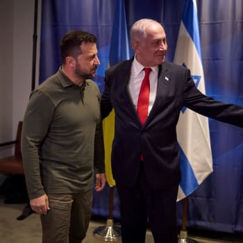 Ukrajinský prezident Volodymyr Zelenskyj a izraelský premiér Benjamin Netanjahu.