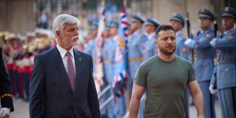 Ukrajinský prezident Volodymyr Zelenskyj navštívil v červenci Česko.