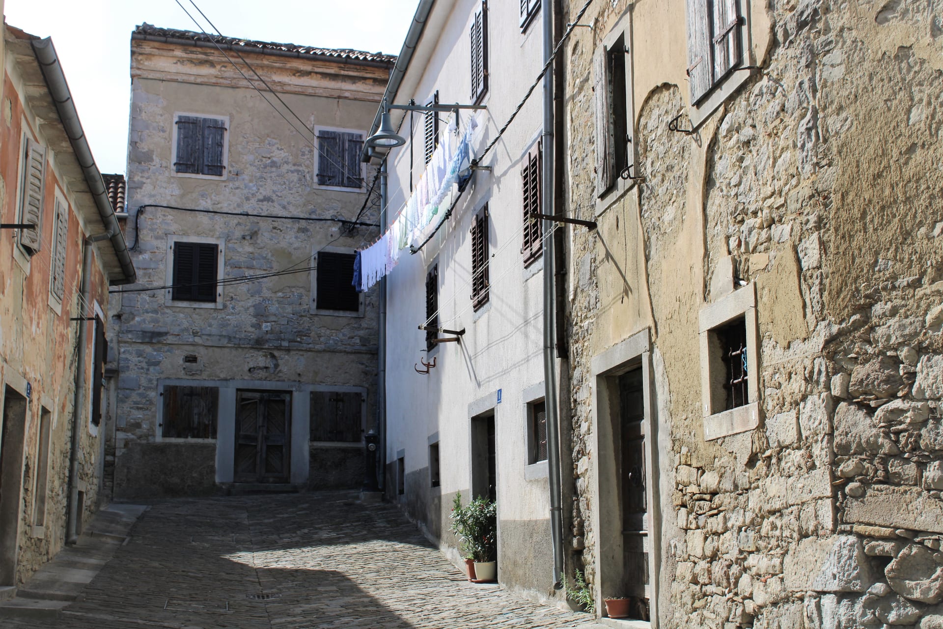 Nejmenší město na světě na Istrijském poloostrově. Město Hum