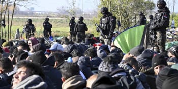 KOMENTÁŘ: Násilnosti a další vlna migrace aneb Přejme Angele Merkelové dlouhý život
