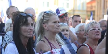 „Blbá nálada v Česku.“ Společnost je naštvaná, většinu lidí trápí nejistota, ukazuje průzkum