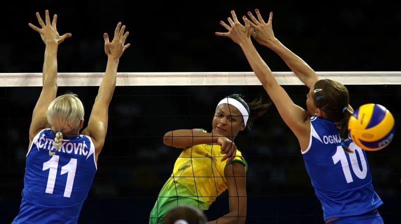 Olympijská vítězka a podpora brazilské volejbalové reprezentace – Walewska Oliveirová – zemřela ve věku 43 let.
