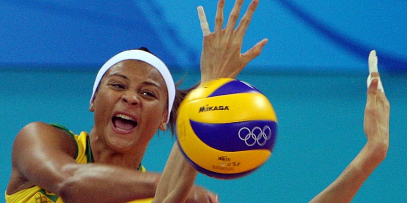 Olympijská vítězka a podpora brazilské volejbalové reprezentace – Walewska Oliveirová – zemřela ve věku 43 let.