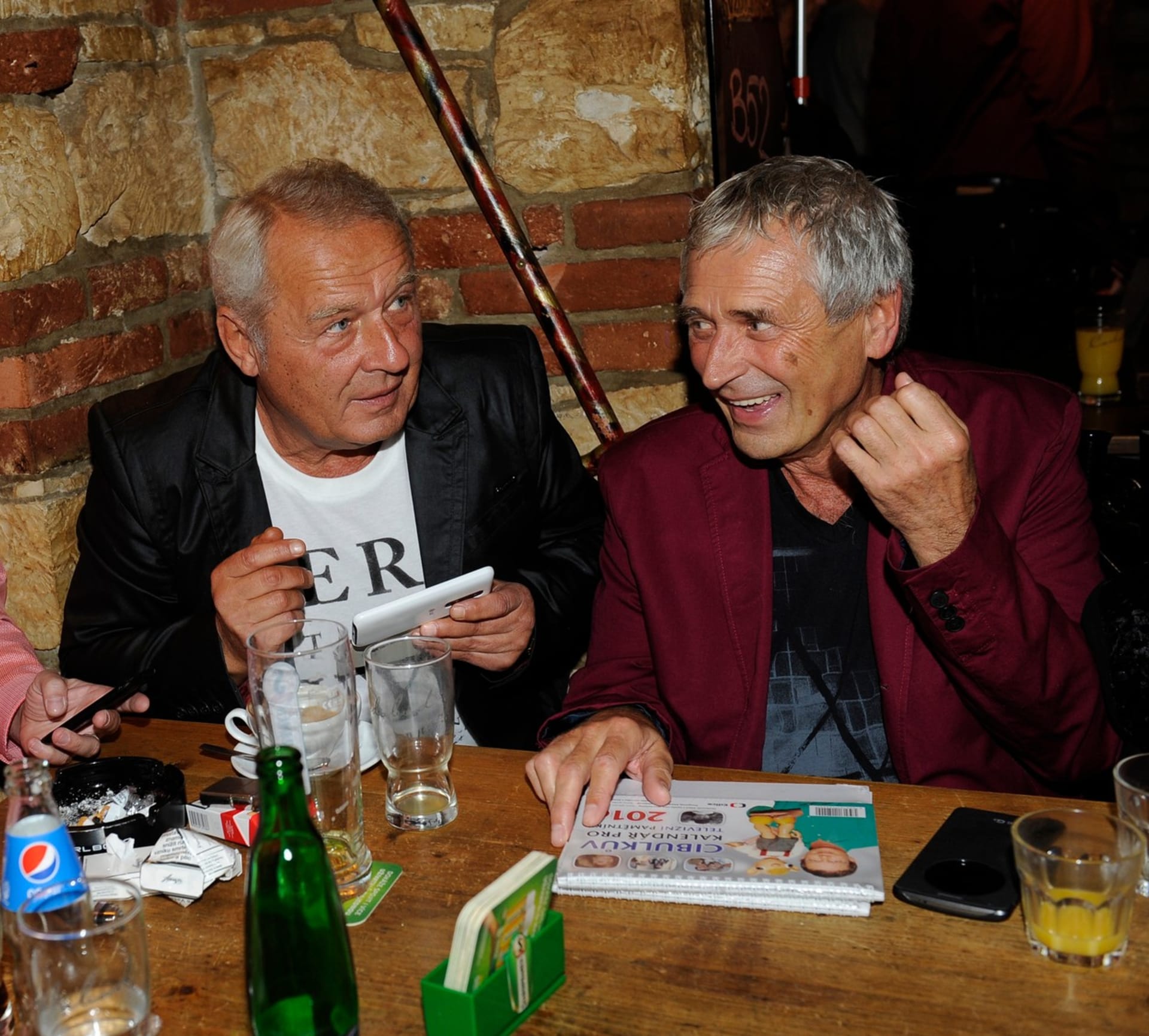 Marcel Vašinka už přes 40 let žije ve spokojeném vztahu s režisérem animovaných filmů Miroslavem Walterem, s nímž v roce 2009 uzavřel registrované partnerství. 