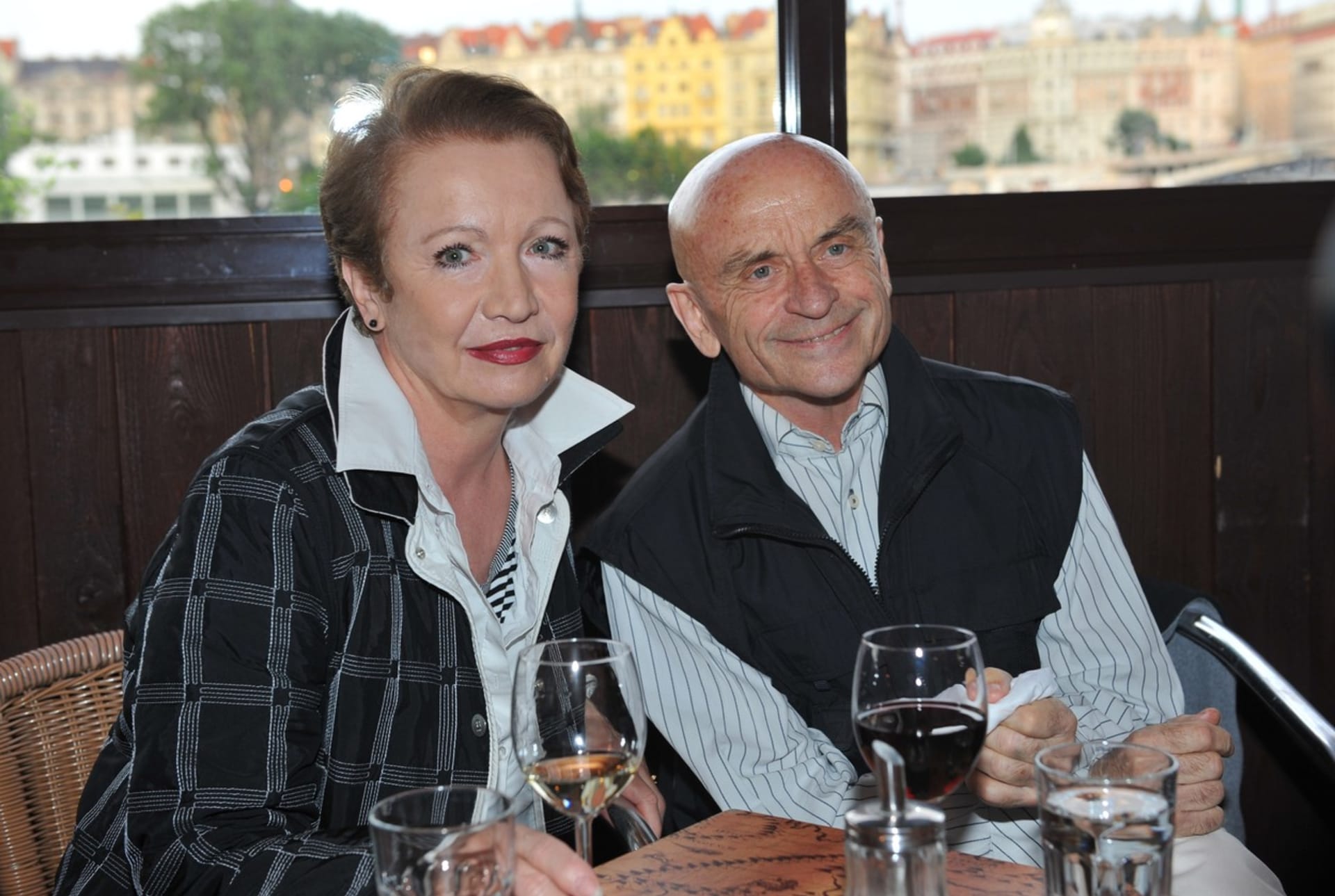 Hana Maciuchová s hereckým kolegou Bořivojem Navrátilem. 