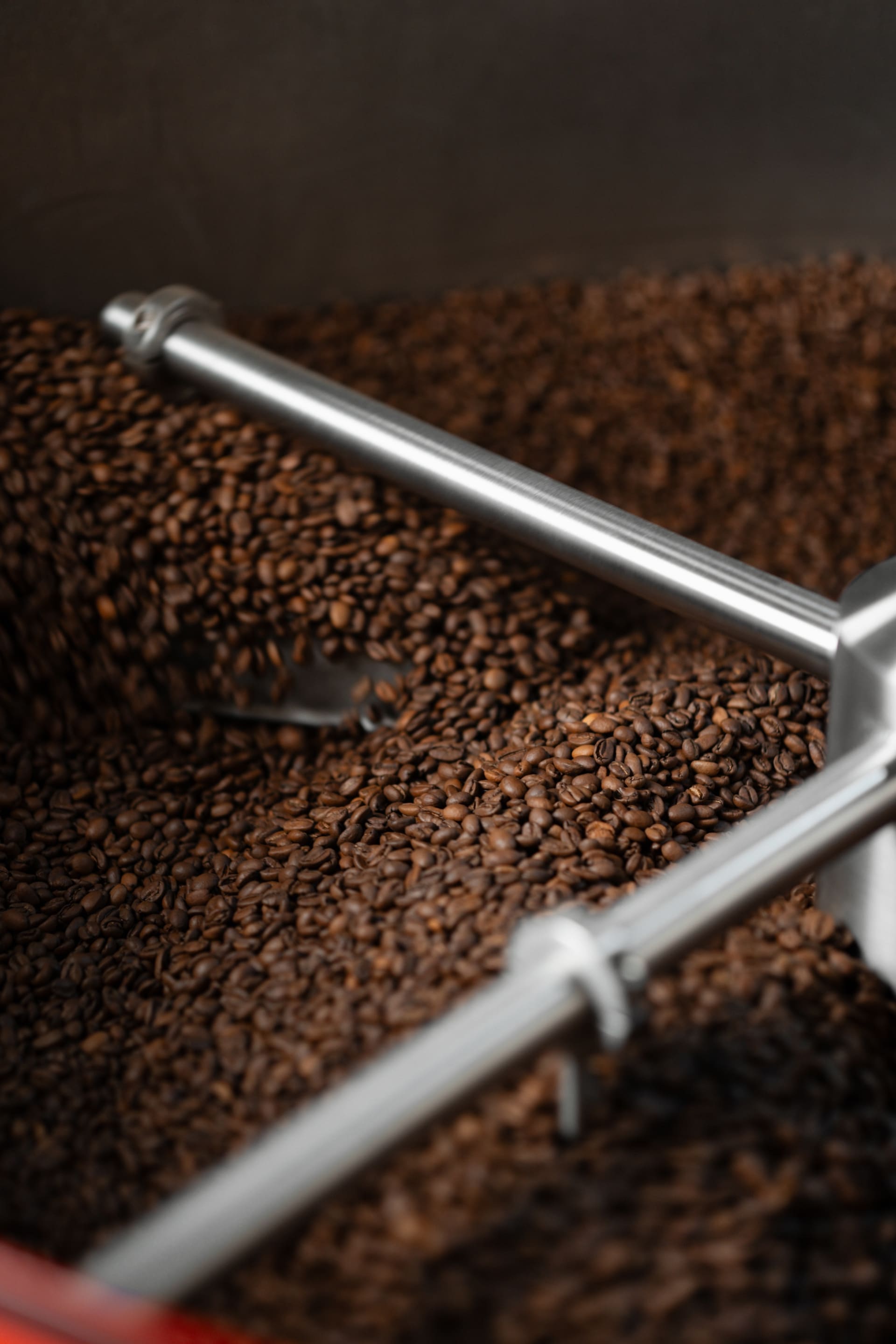 Pražení zrnek je důležitým bodem celého procesu přípravy kávy.