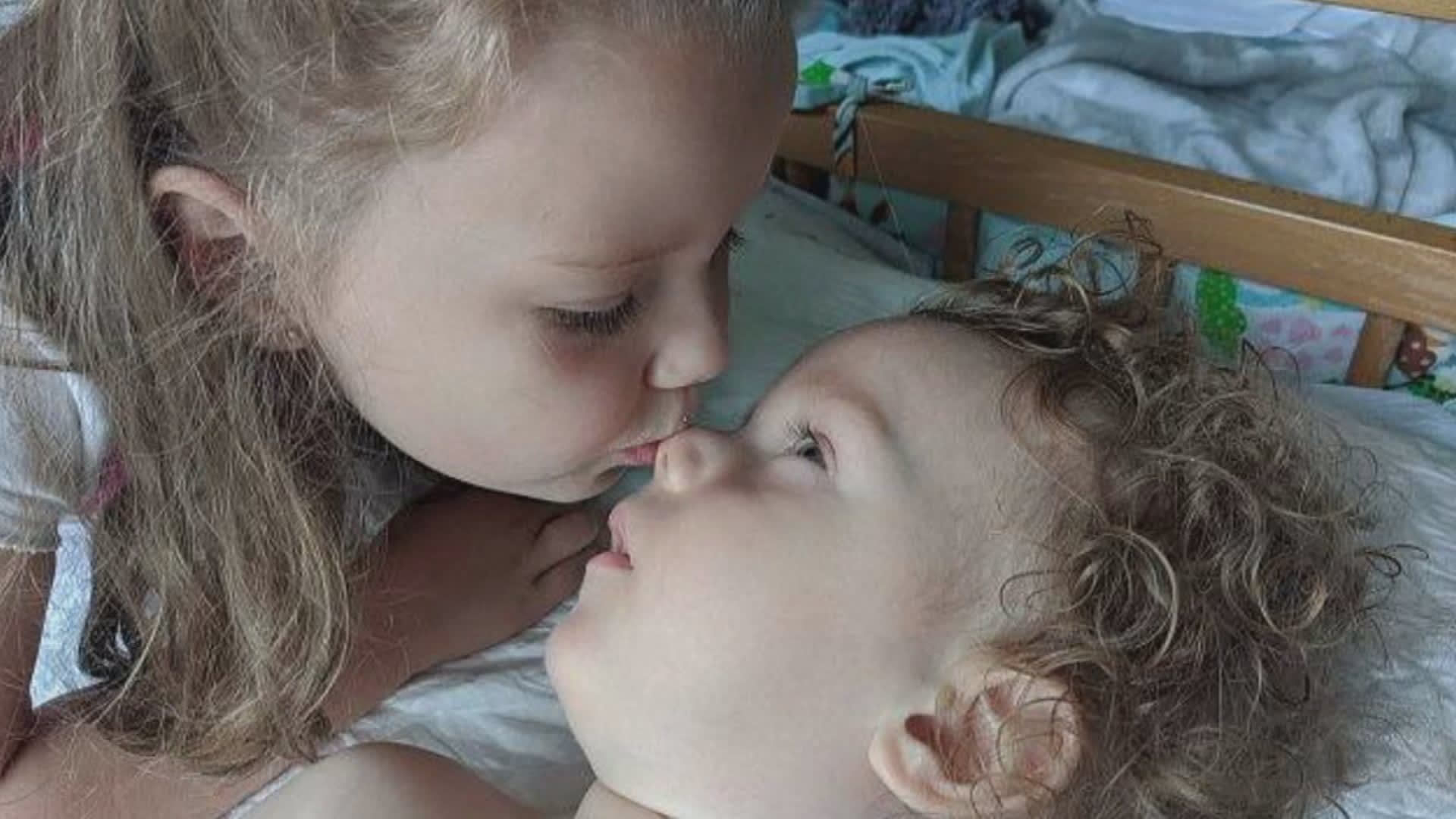 Dvouletý Martínek trpí vzácným syndromem AADC.