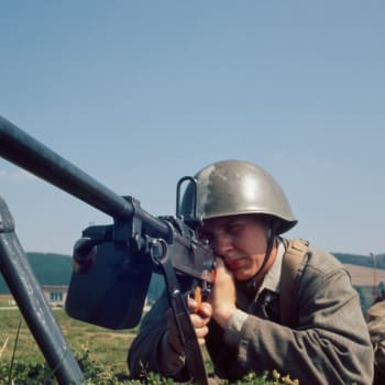 Voják Československé armády v časech normalizace.