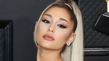 Ariana Grande skoncovala s botoxem a výplněmi. Chci více rýh od smíchu, tvrdí