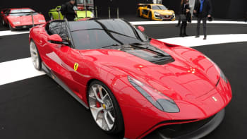 Ferrari se soudí o facebookové stránky