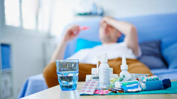 PŘEHLEDNĚ: Koronavirus, chřipka či nachlazení. Jaké jsou příznaky respiračních nemocí?