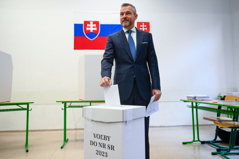předseda strany Hlas Peter Pellegrini u voleb