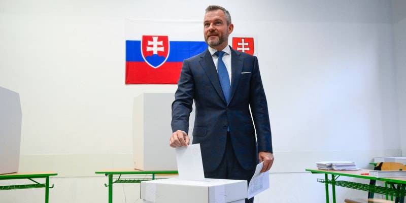předseda strany Hlas Peter Pellegrini u voleb