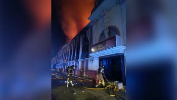 Tragický požár ve španělském nočním klubu: Zemřelo nejméně sedm lidí, zasahoval i vrtulník