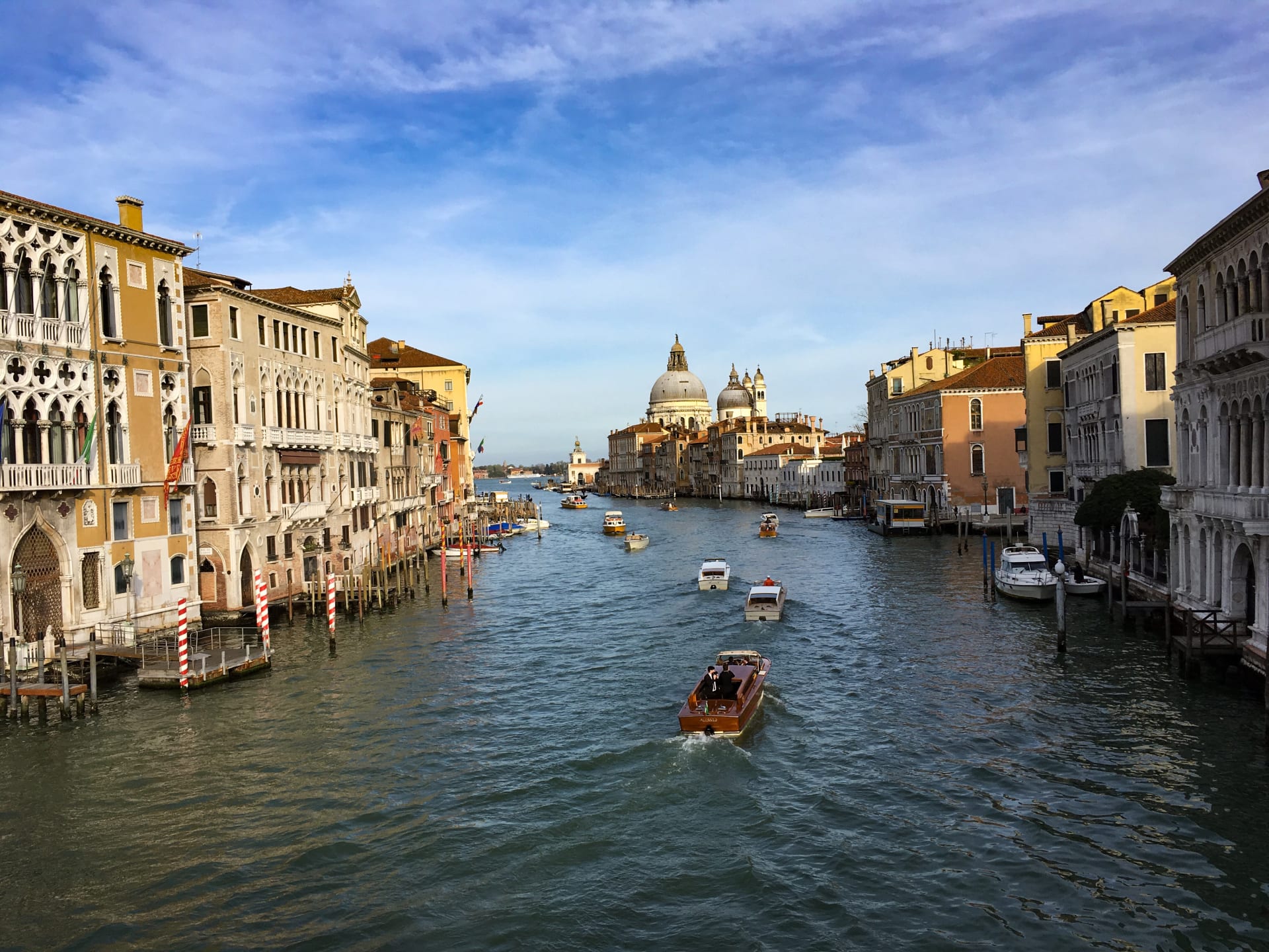 Benátky se vyplatí navštívit nejpozději v říjnu, sledujte předpověď počasí.