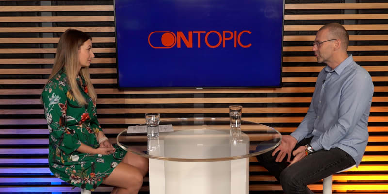 Výživový specialista Petr Havlíček jako host moderátorky Marie Makovské v podcastu ON TOPIC