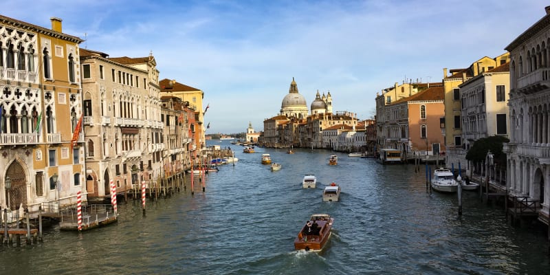 Benátky se vyplatí navštívit nejpozději v říjnu, sledujte předpověď počasí.