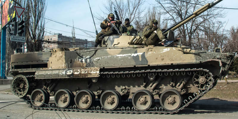 Ruské BMP-3 v Mariupolu