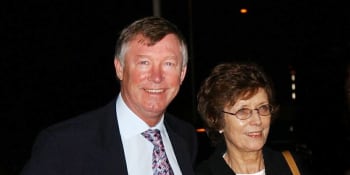 Legendární kouč Alex Ferguson přišel o manželku. Byla základem jeho síly, truchlí United