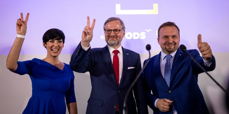 ODS, TOP 09 a KDU-ČSL půjdou do evropských voleb společně. 