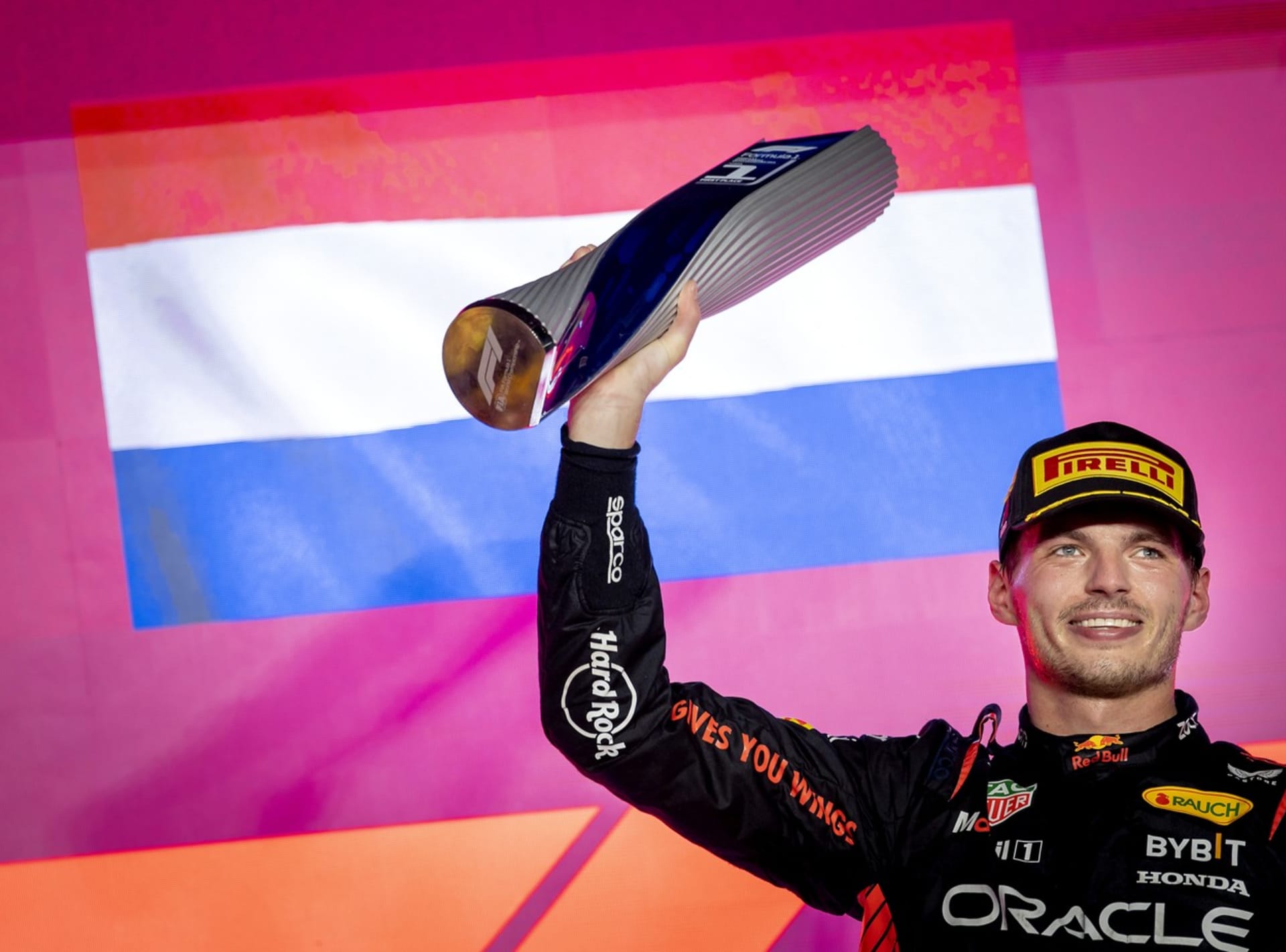 Nizozemský jezdec Max Verstappen opět ovládl celkové hodnocení formule 1.