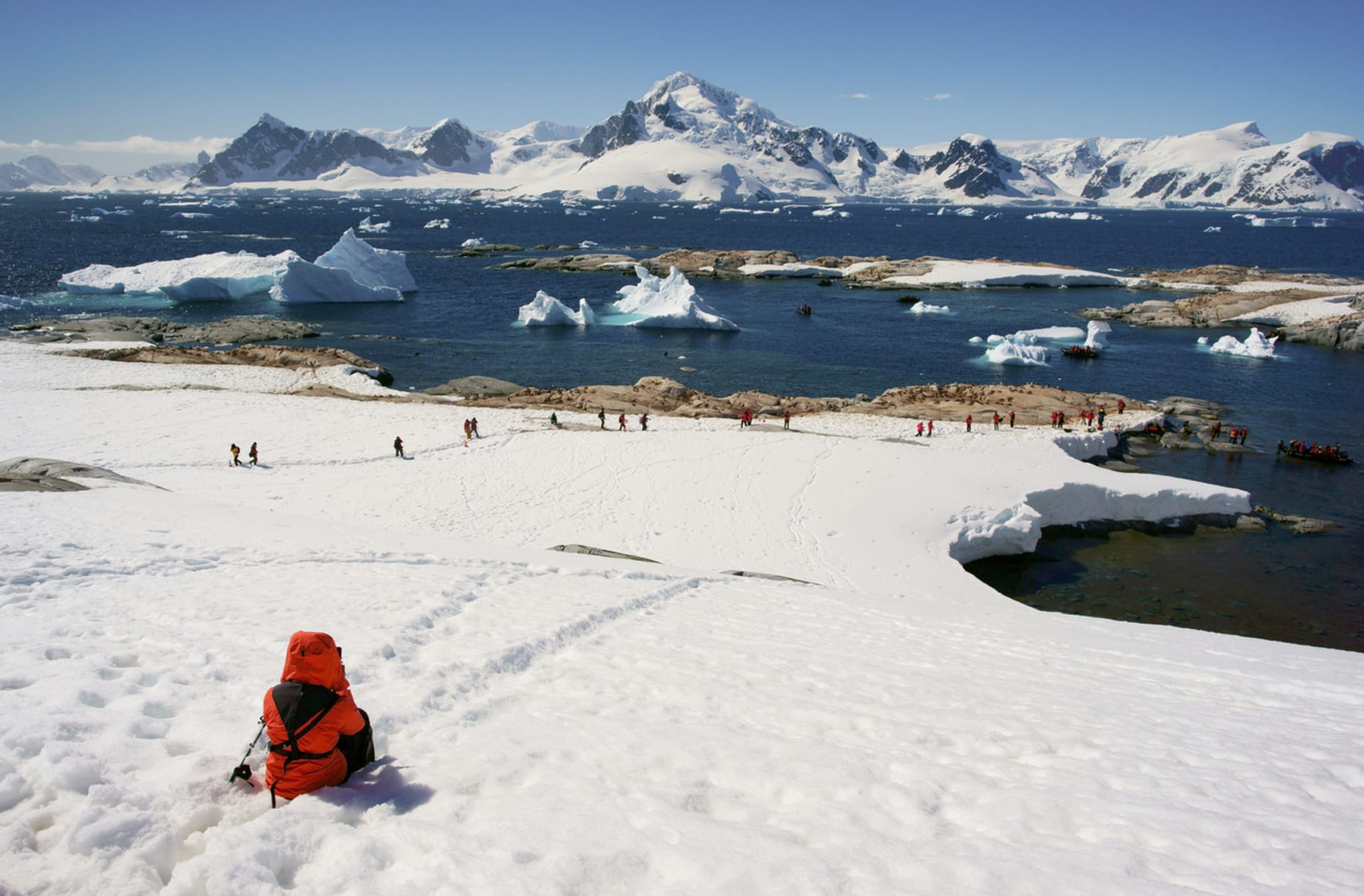 Antarktida je z 99 procent pod ledem... zatím