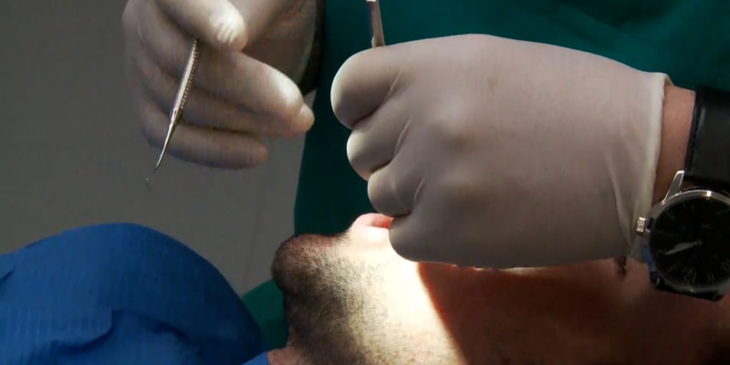 Zubní pohotovosti v Praze využívají hojně pacienti ze Středočeského kraje.