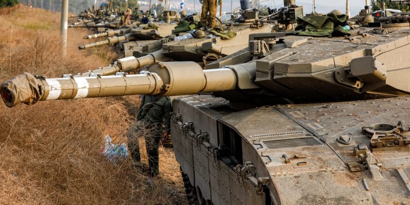 Izraelské tanky typu Merkava již vstoupily do Pásma Gazy