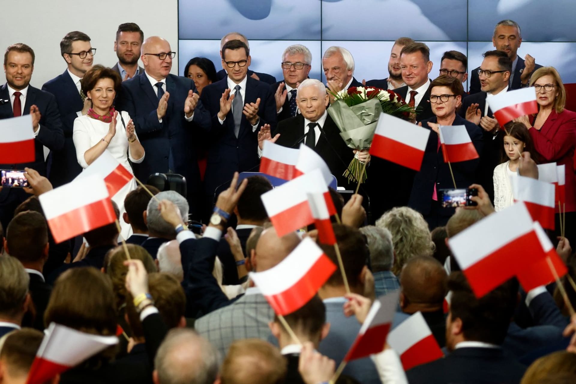 edení strany Právo a spravedlnost po vyhlášení prvních výsledků polských voleb, 15. 10. 2023