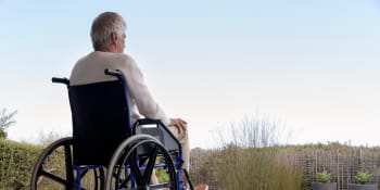 PŘEHLEDNĚ: Dávky pro postižené. O co mohou invalidé žádat a jakou získají pomoc?