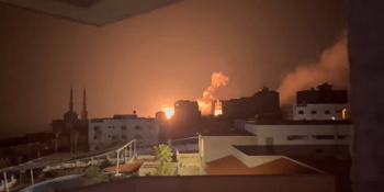 Na exploze koukáme z okna. Novinář CNN popsal peklo v Gaze, s rodinou unikl zkáze o vlásek