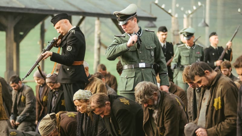 Vzpoura v Sobiboru: Nacisté vyhladili 250 000 lidí, vězni prchali přes minové pole 