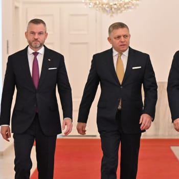 Zleva Peter Pellegrini, Robert Fico a Andrej Danko