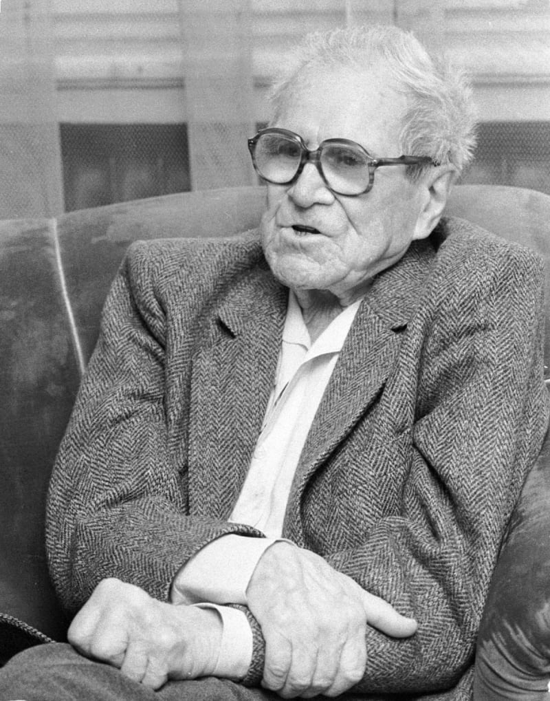 Vladimír Hlavatý zemřel 27. října roku 1992, dva dny před svými 87. narozeninami. 